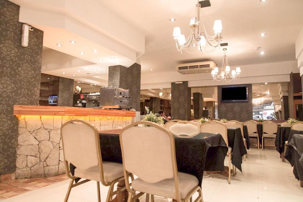 Hotel Dion Mar del Plata Bagian luar foto
