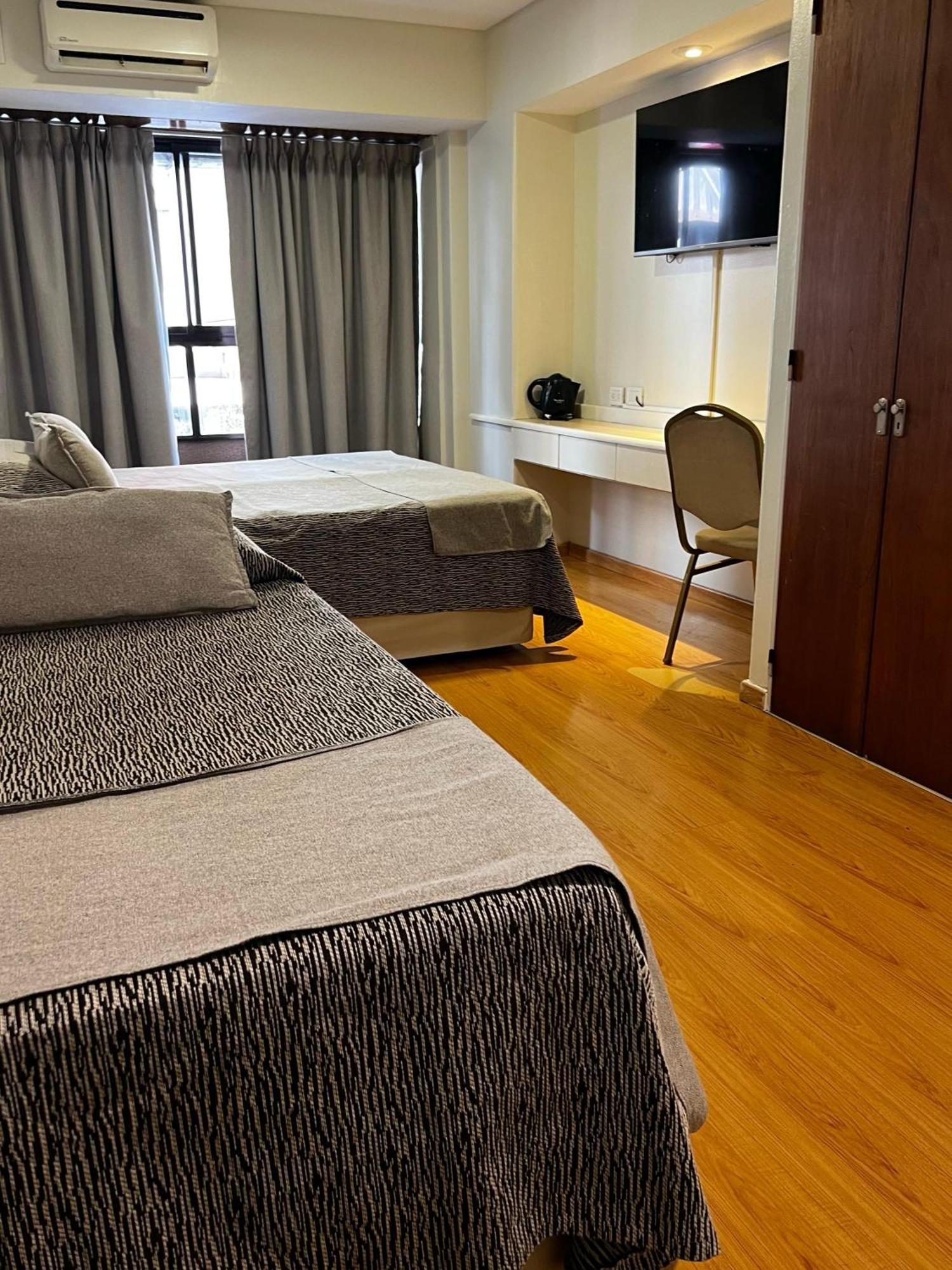 Hotel Dion Mar del Plata Bagian luar foto