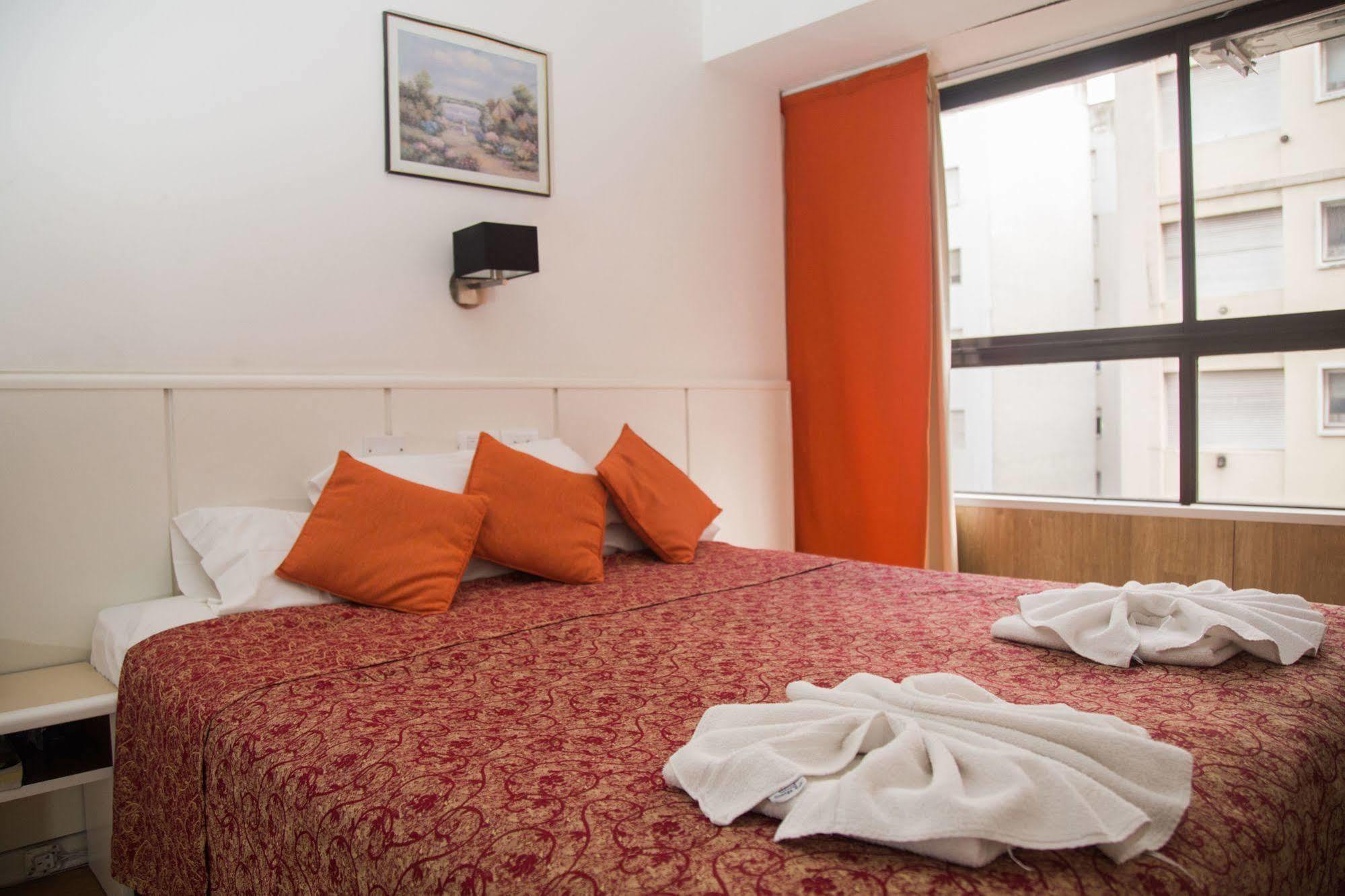 Hotel Dion Mar del Plata Bagian luar foto